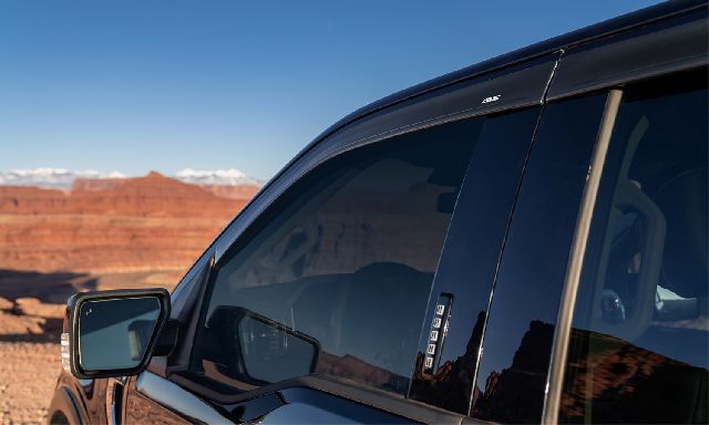 Auto Ventshade (AVS) Side Window Deflector 