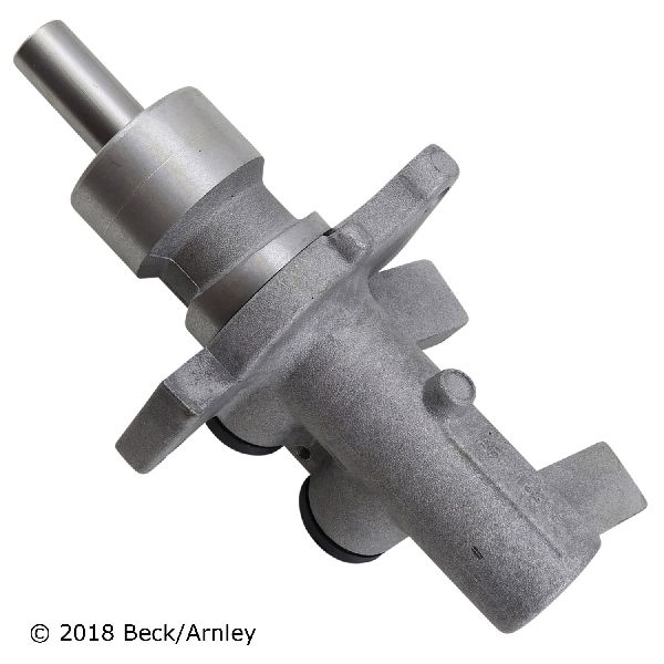 Brake Master Cylinder for 2002-2005 Ford Thunderbird (Beck Arnley 072-9821)