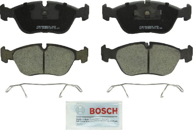 Disc Brake Pad Set - Front for 1998-2000 Volvo S70 (Bosch BC618)