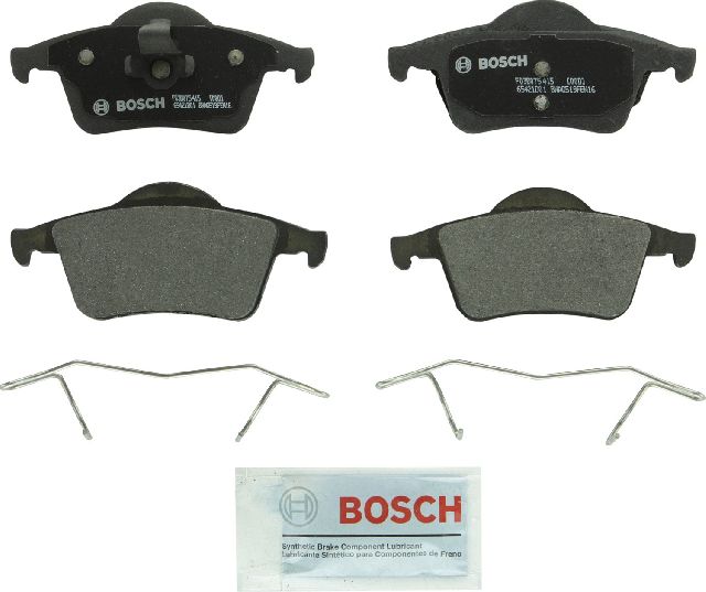 Disc Brake Pad Set - Rear for 2003-2007 Volvo XC70 (Bosch BP795)