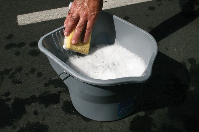 Carrand Bucket 