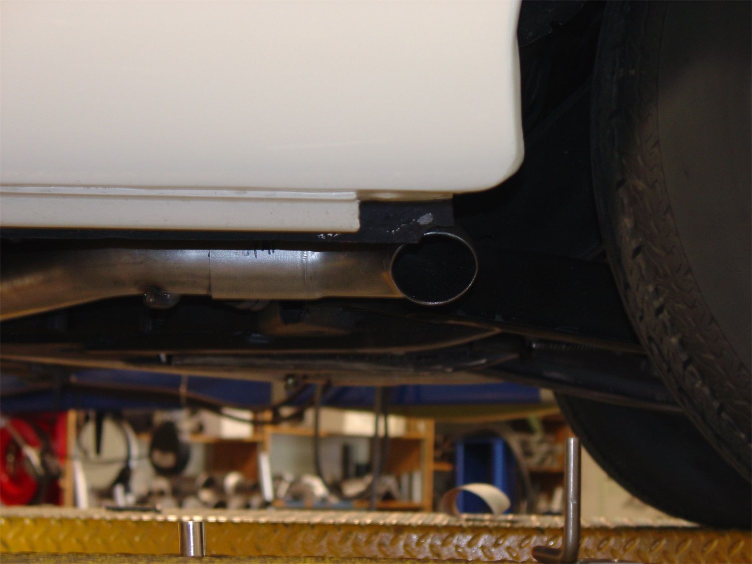 Flowmaster FLO17417 Exhaust System Kit Fits Ford Fullsize Truck 2004-08 Performa