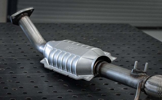 Catalytic Converter for 1988-1992 Chevrolet Camaro (MagnaFlow Performance Exhaust 23479)