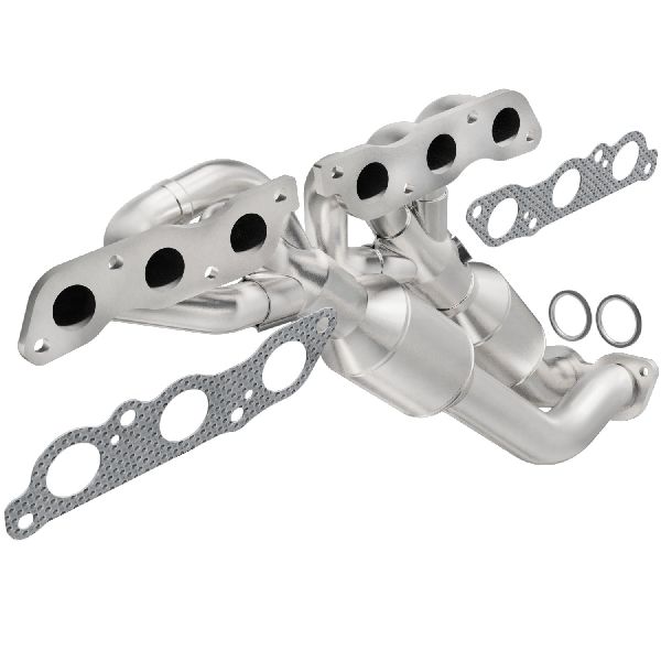 Magnaflow Catalytic Converter with Integrated Exhaust Manifold  Front 