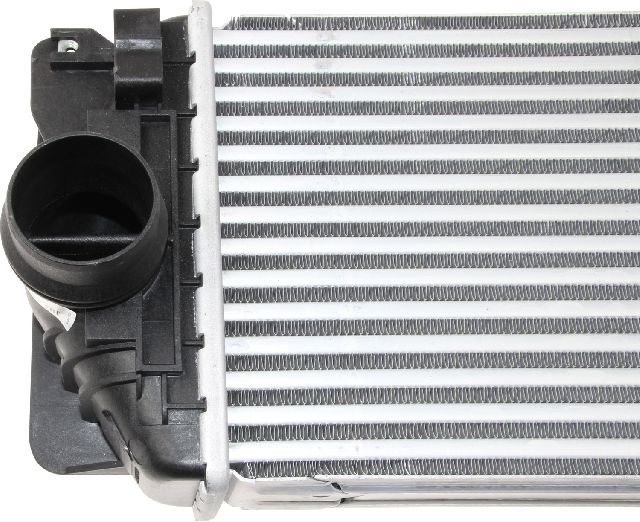 Intercooler (Nissens 96526)