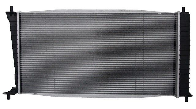 2006, 2005, 2004 Ford Expedition Radiator
