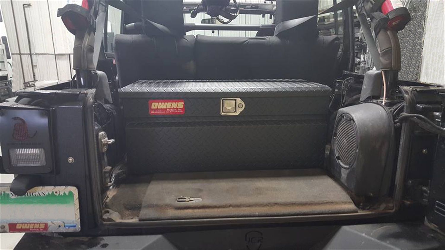 1989, 1988, 1987 GMC R2500 Truck Tool Box