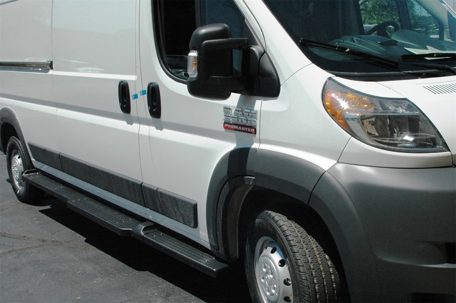 2019, 2018, 2017, 2016, 2015, 2014 Ram ProMaster 2500 2500 Running Board