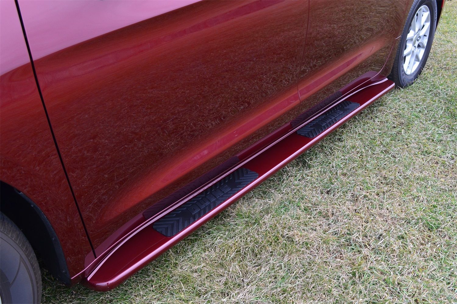 2019, 2018, 2017 Chrysler Pacifica Running Board