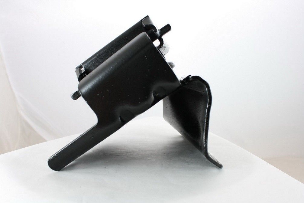 1998, 1997, 1996 GMC C1500 Engine Mount