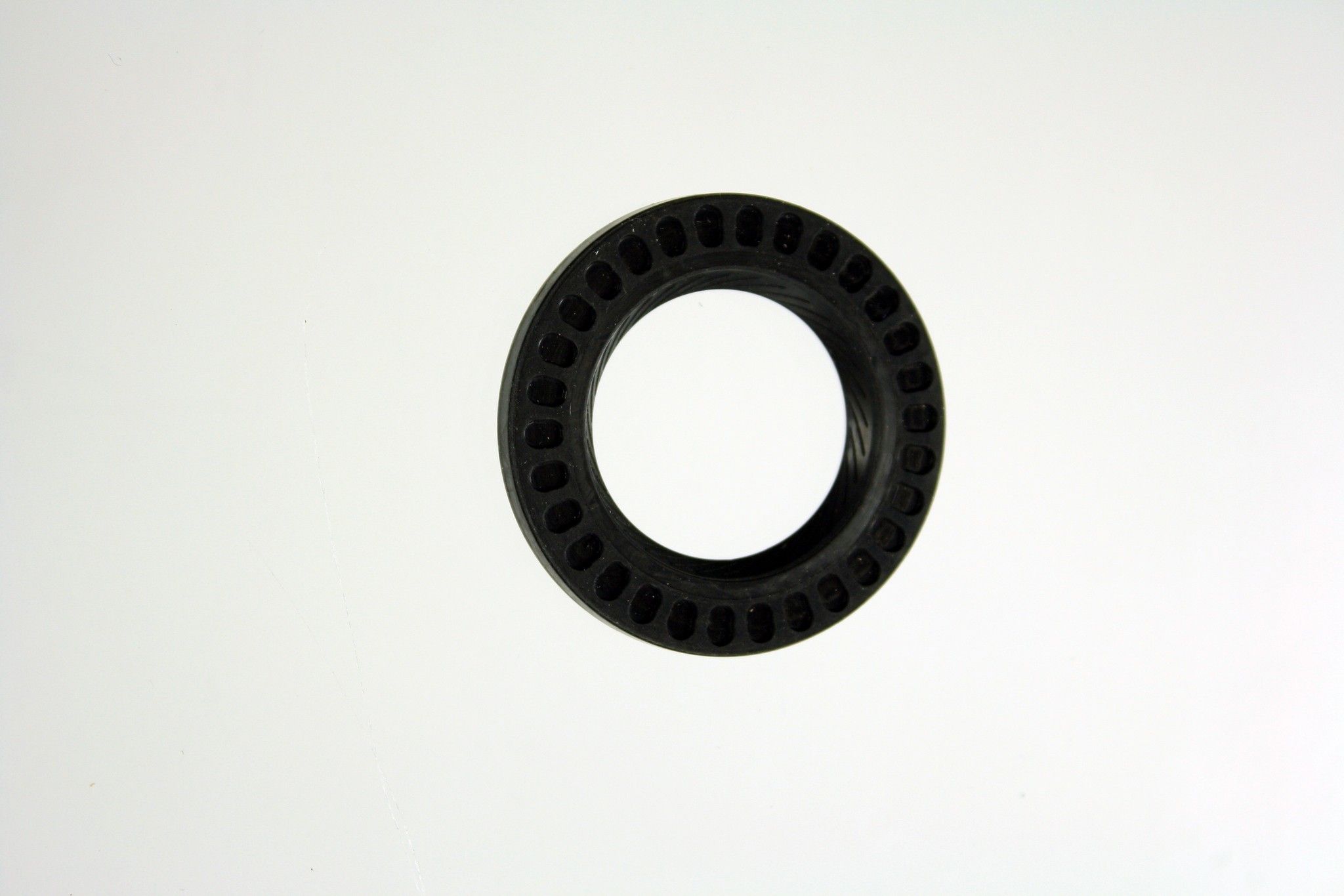 2007, 2006, 2005, 2004, 2003, 2002 Ford Explorer Automatic Transmission Extension Housing Seal