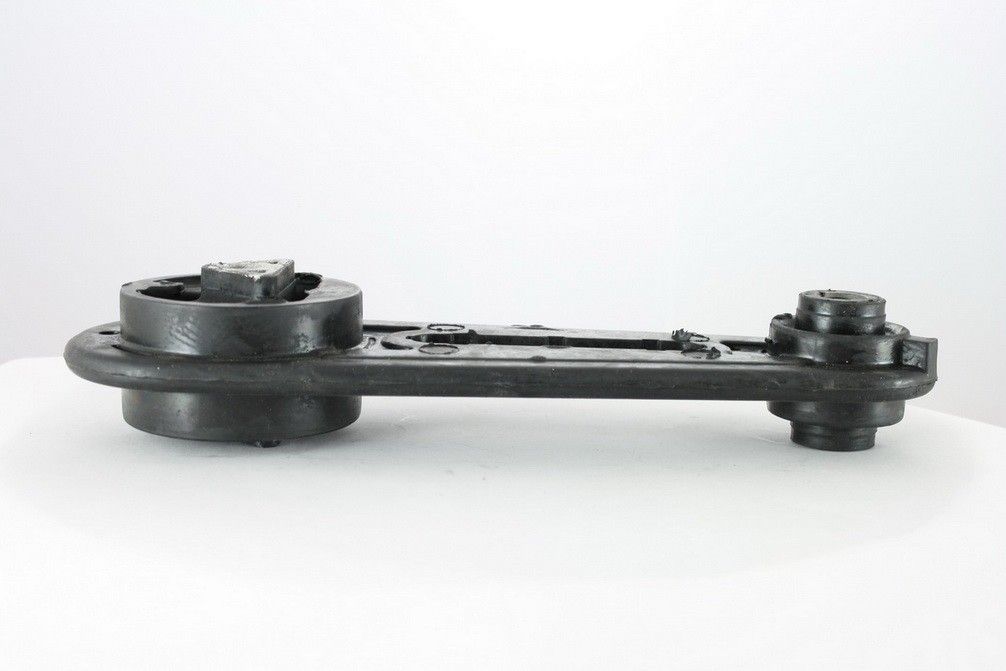 2009, 2008, 2007 Nissan Sentra Engine Torque Strut Mount