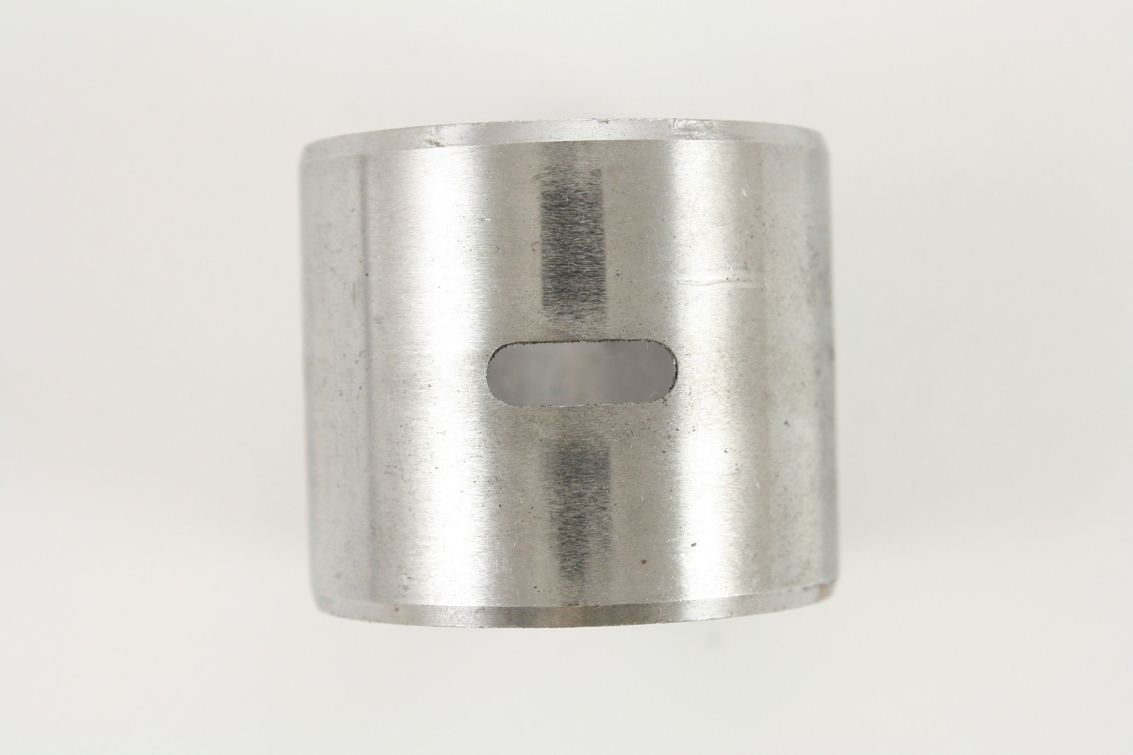 2007, 2006, 2005, 2004, 2003, 2002, 2001, 2000, 1999, 1998, 1997, 1996, 1995 Lincoln Town Car Victoria Automatic Transmission Extension Housing Bushing