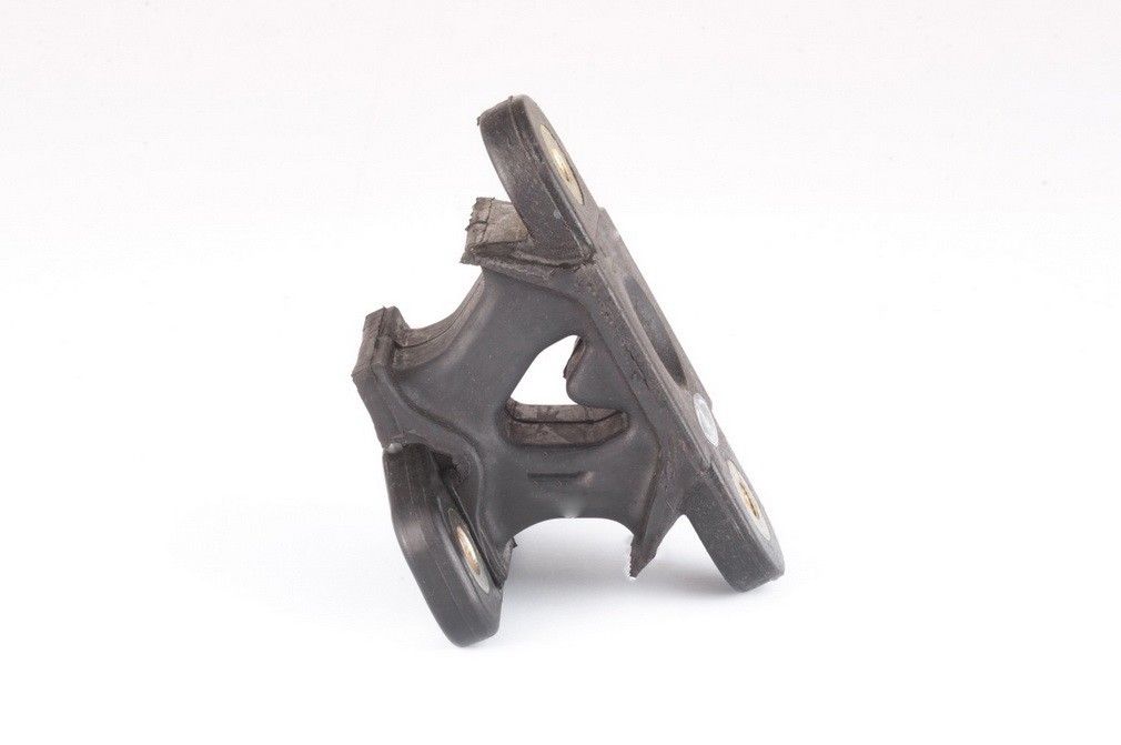 2003, 2002, 2001, 2000, 1999 Chevrolet Tracker Automatic Transmission Mount