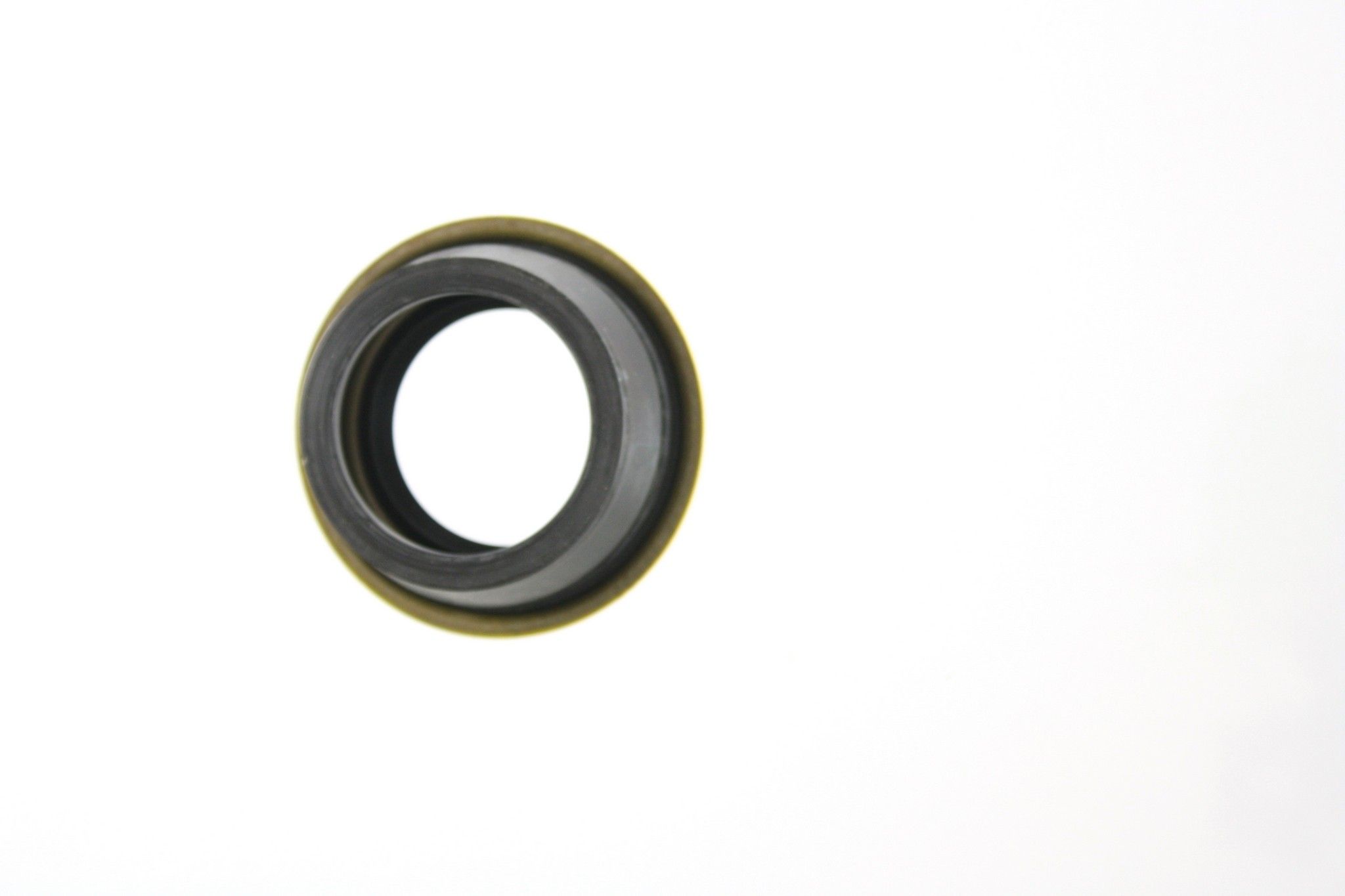2007, 2006, 2005, 2004, 2003, 2002 Ford Explorer Automatic Transmission Extension Housing Seal