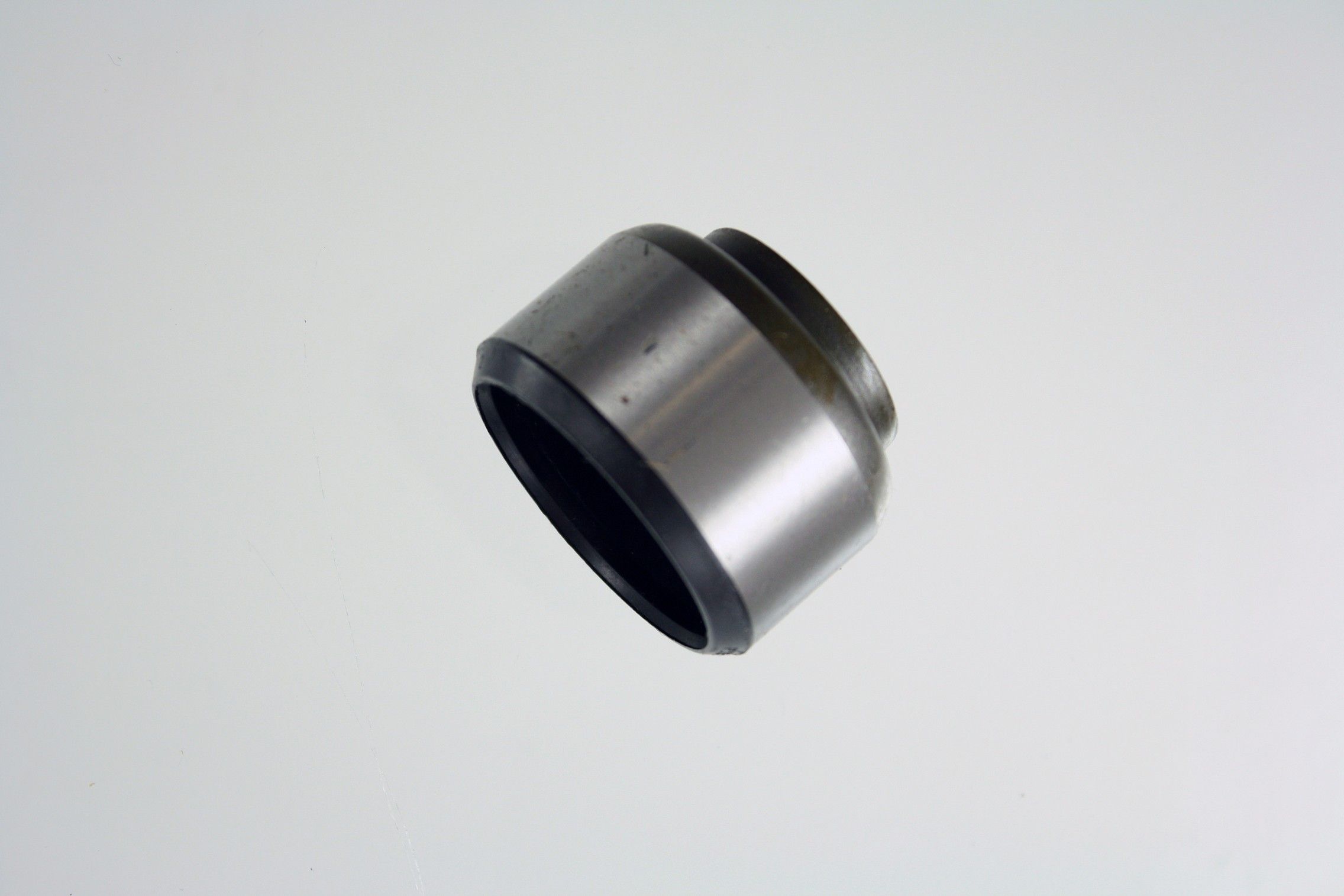 2005, 2004, 2003, 2002, 2001, 2000, 1999, 1998, 1997, 1996, 1995 Pontiac Sunfire Automatic Transmission Drive Axle Seal