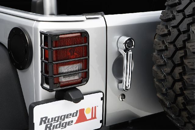 Rugged Ridge Tail Light Guard 