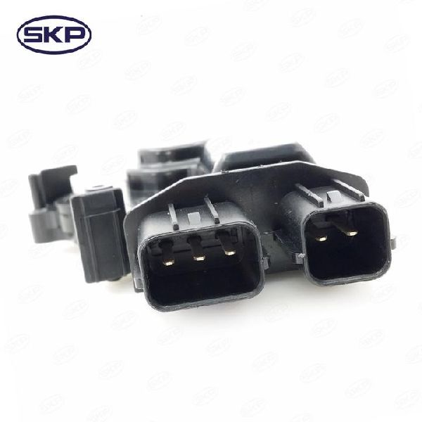 Door Lock Actuator - Front Left for 2002-2006 Honda CR-V (Skyward  SKDLA87)