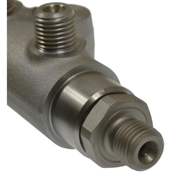 Standard Ignition Fuel Injector Rail 