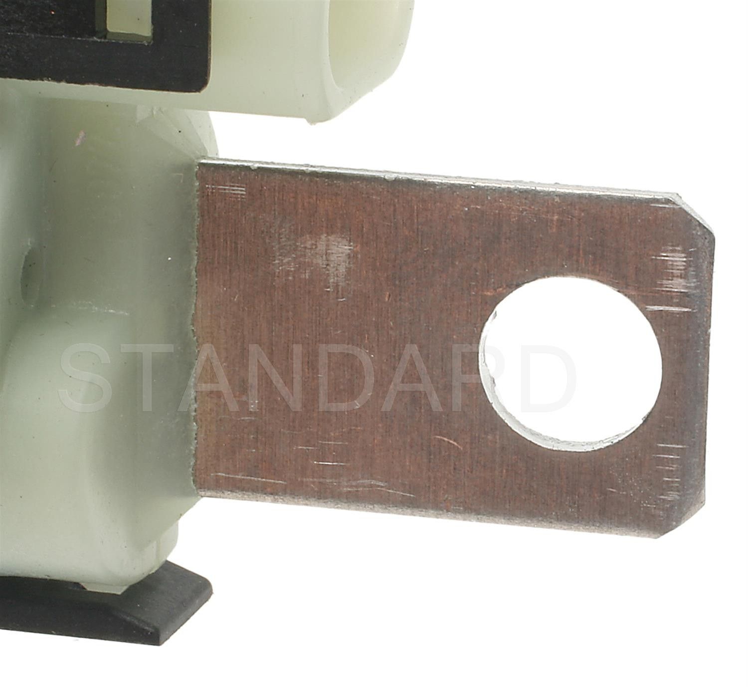 2005, 2004, 2003, 2002, 2001, 2000, 1999, 1998, 1997, 1996, 1995 Chevrolet Cavalier Automatic Transmission Input Shaft Speed Sensor
