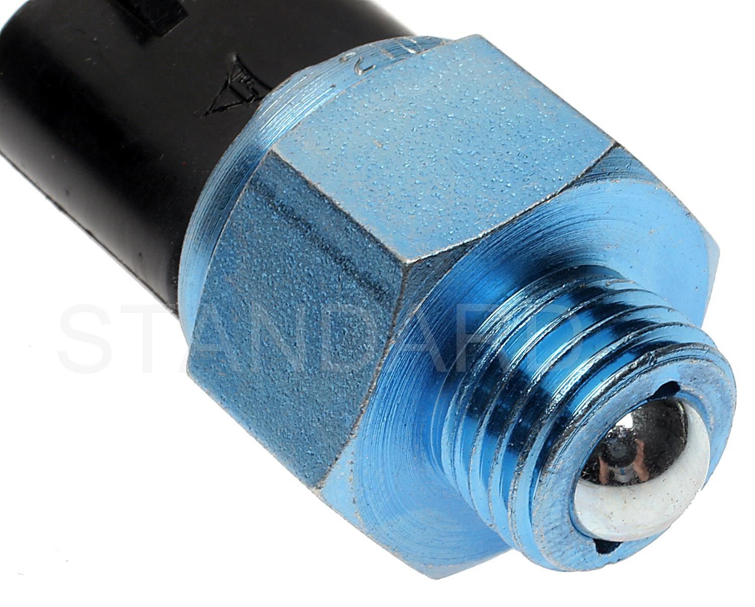 2002, 2001, 2000, 1999, 1998, 1997, 1996, 1995, 1994, 1993, 1992, 1991 Saturn SL Back Up Light Switch