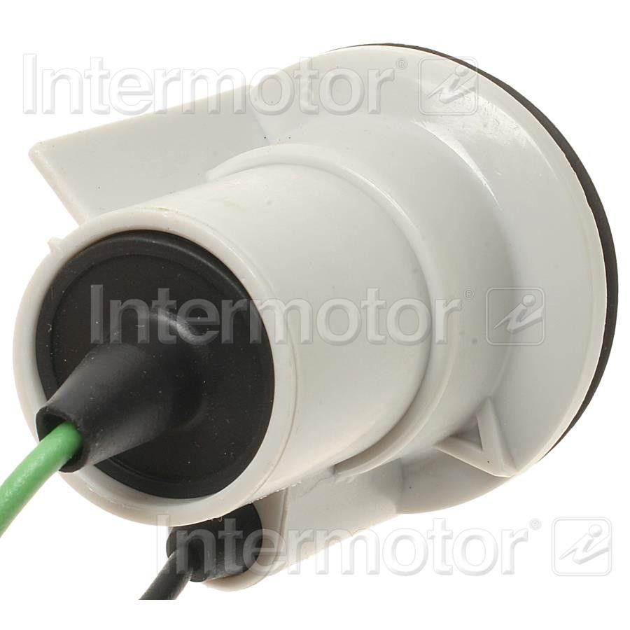 1991, 1990, 1989, 1988, 1987, 1986, 1985, 1984, 1983, 1982, 1981, 1980 GMC Jimmy Back Up Light Connector