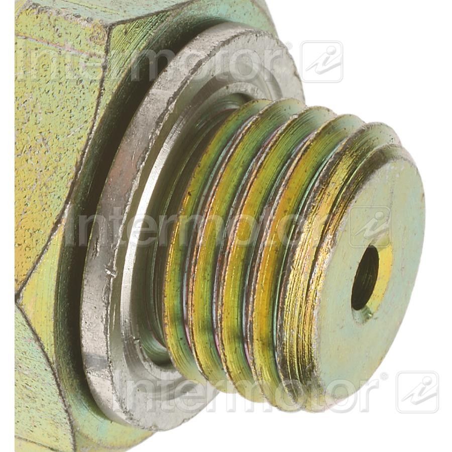 1998, 1997, 1996, 1995, 1994, 1993, 1992, 1991, 1990, 1989, 1988, 1987, 1986 Saab 900 Engine Oil Pressure Switch