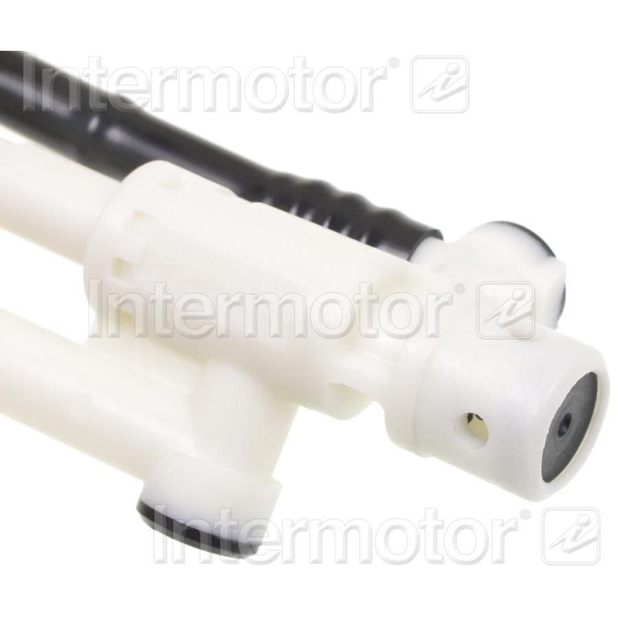2010, 2009, 2008, 2007, 2006, 2005, 2004, 2003, 2002 Lexus SC430 Fuel Injection Pressure Regulator