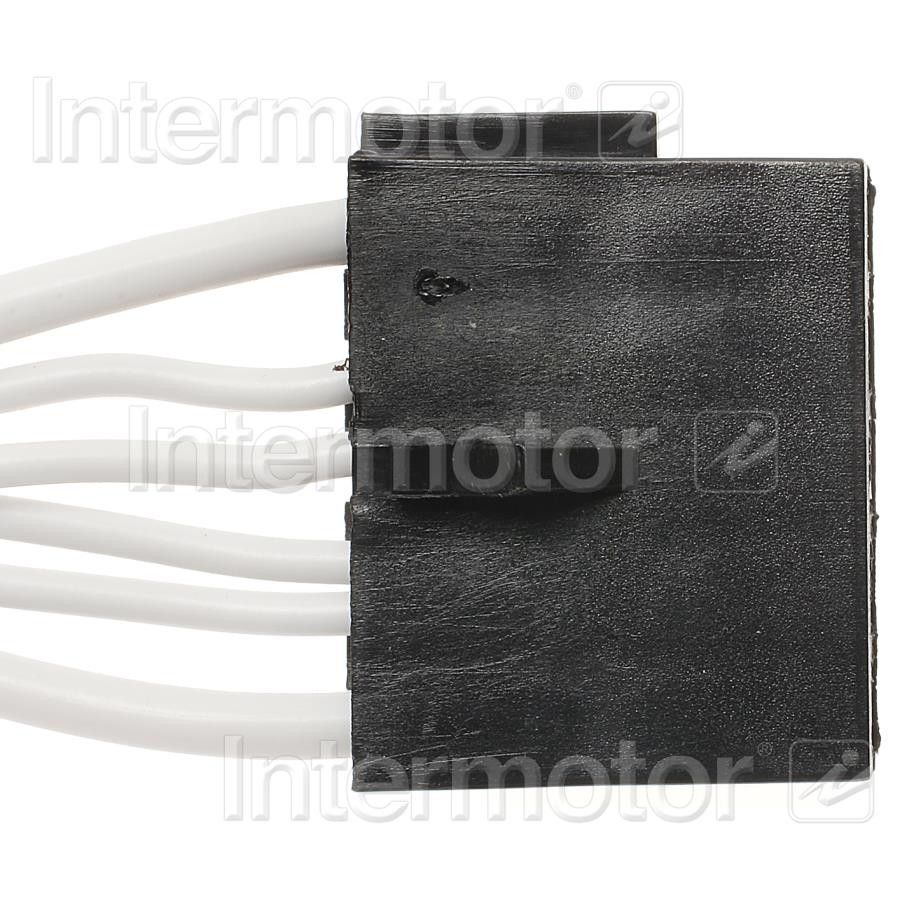 1986, 1985 Chevrolet Astro Chassis Door Lock Relay Connector