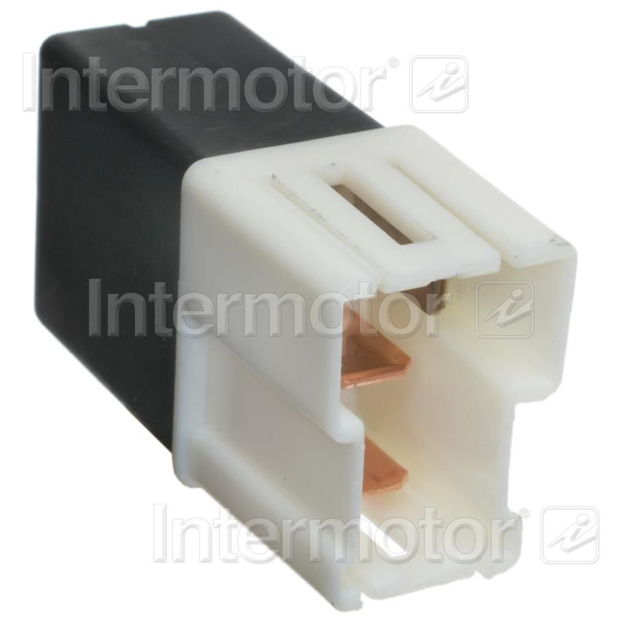 2001, 2000 Mazda MPV A/C Compressor Control Relay