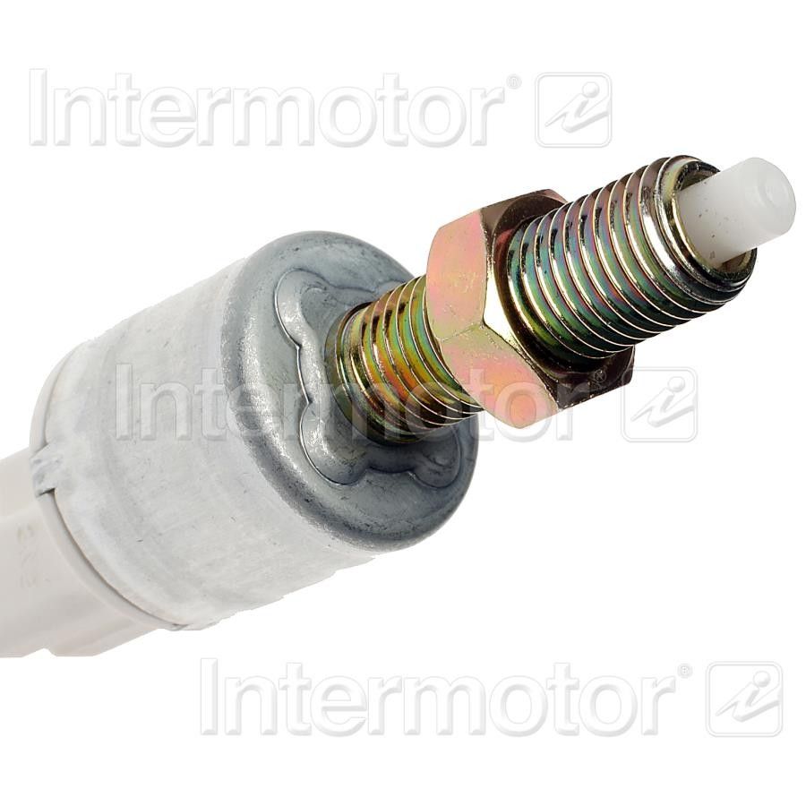 2007, 2006, 2005, 2004, 2003, 2002, 2001, 2000, 1999, 1998, 1997, 1996 Toyota RAV4 Cruise Control Release Switch