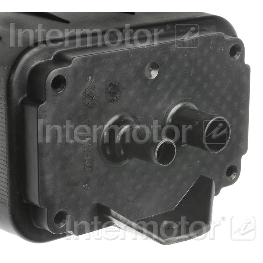 2002, 2001 Dodge Caravan & Country Vapor Canister