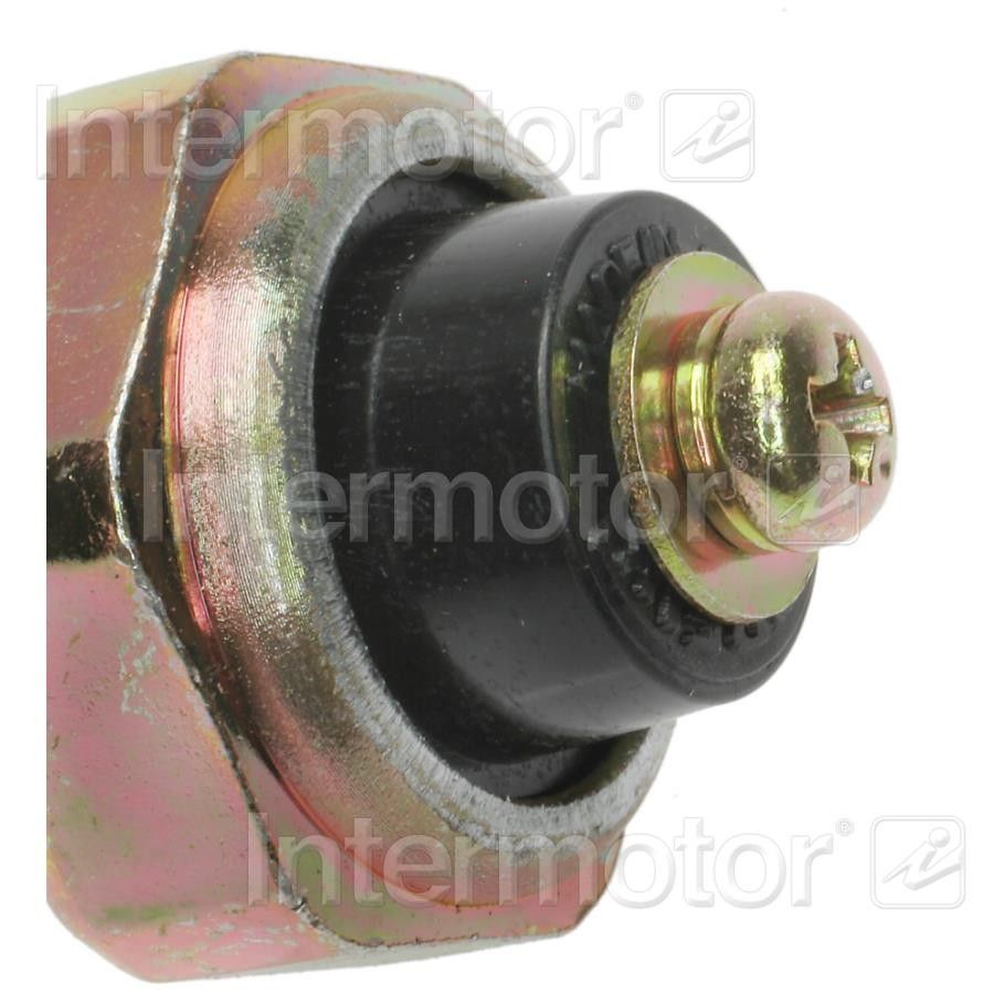 1998, 1997, 1996, 1995, 1994, 1993, 1992, 1991, 1990, 1989 Mazda MPV Engine Oil Pressure Switch