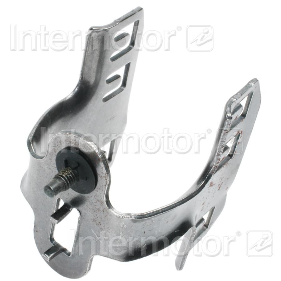 1999, 1998, 1997, 1996 GMC P3500 Fuel Injector Retaining Bracket