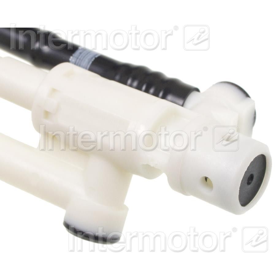 2000, 1999 Lexus GS400 Fuel Injection Pressure Regulator