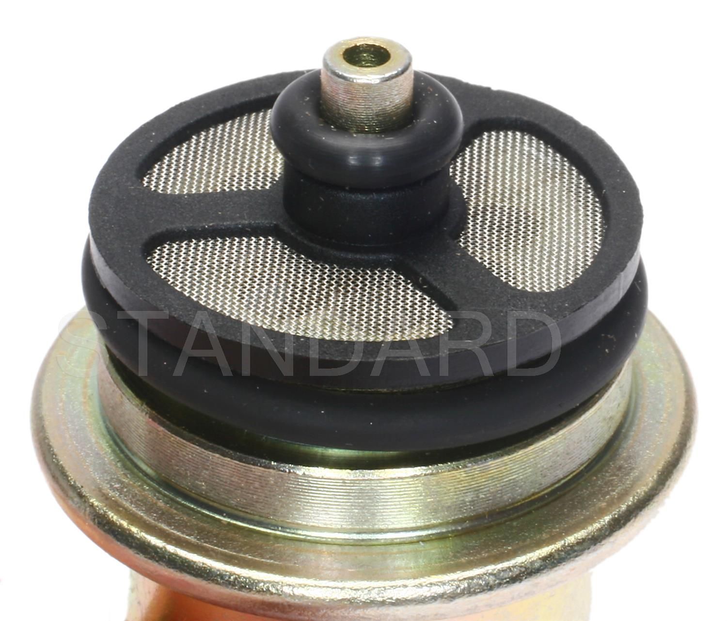 2005, 2004, 2003, 2002, 2001, 2000, 1999, 1998, 1997, 1996 Chevrolet Astro Fuel Injection Pressure Regulator