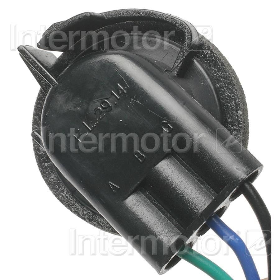 2005, 2004, 2003, 2002, 2001, 2000, 1999, 1998, 1997, 1996, 1995 Chevrolet Astro Chassis Back Up Light Socket