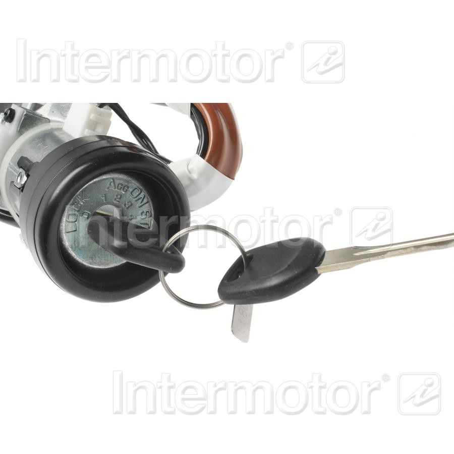 2003, 2002, 2001, 2000 Subaru Outback Ignition Lock Cylinder and Switch