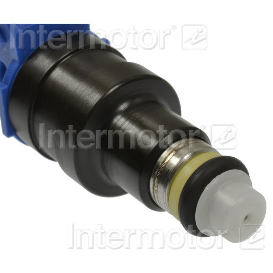 1983, 1982 BMW 320i Fuel Injector