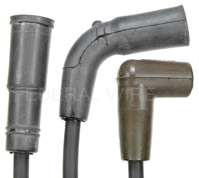Spark Plug Wire Set for 1996-2002 Chevrolet P30 (Standard Wires 3137)