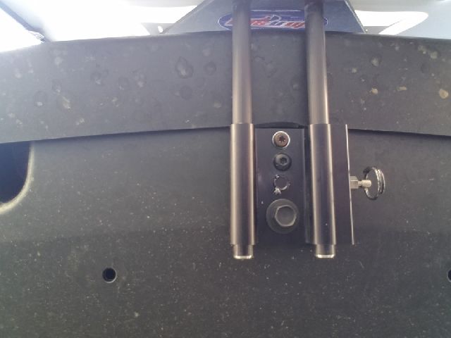 STO N SHO License Plate Bracket 
