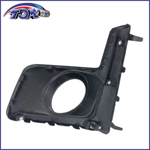 Tom Auto Parts Fog Light Trim 
