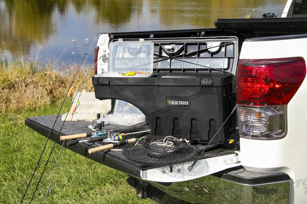 ネイバーフッド　CS-BOX 2022 Nissan Frontier Truck Bed Storage Box UnderCover