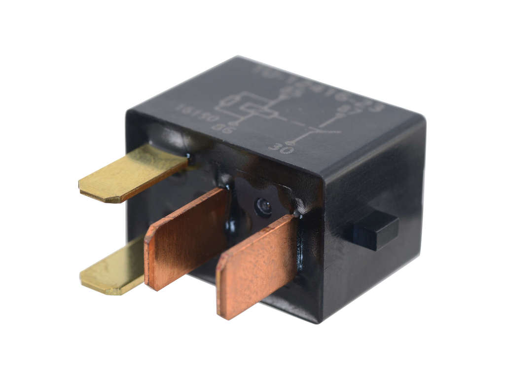 A/C Clutch Relay - Front, Low Beam, Rear (Autopart International W0133-3435231)
