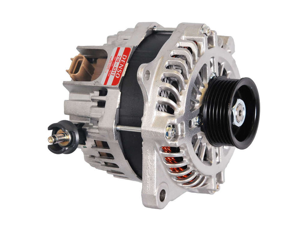 Alternator (Denso W0133-1963677)