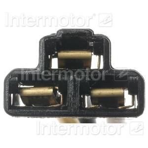 Auxiliary Engine Cooling Fan Relay Connector