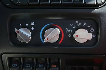 Dash Knob
